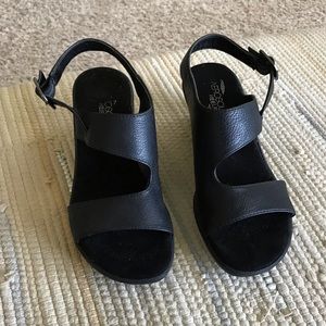Black Aerosoles Sandals